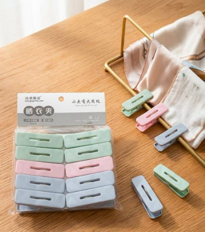 pegs .